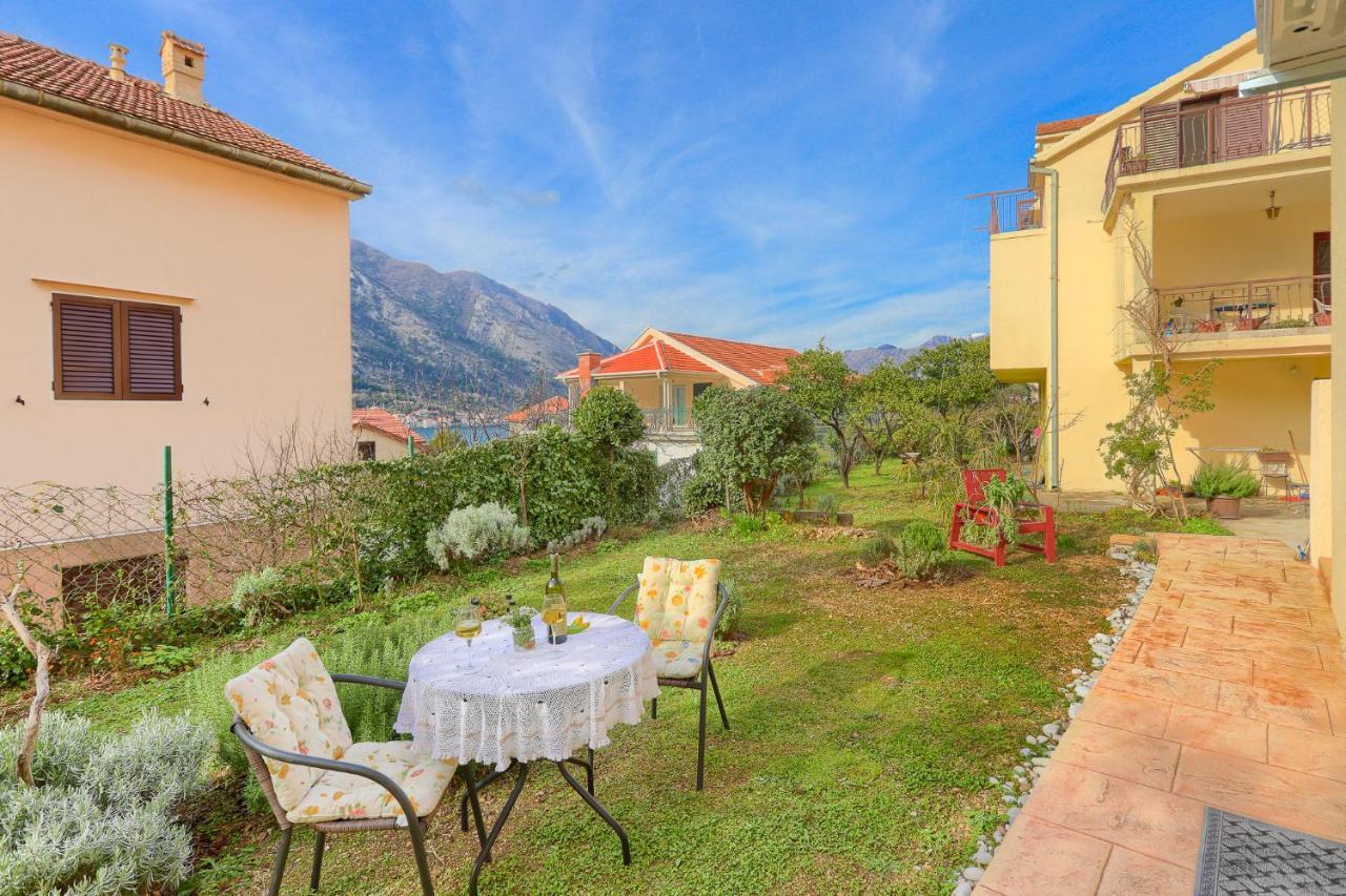 Apartment Castellino Kotor Eksteriør billede